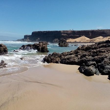 Отель Magica Tindaya Surf House Экстерьер фото