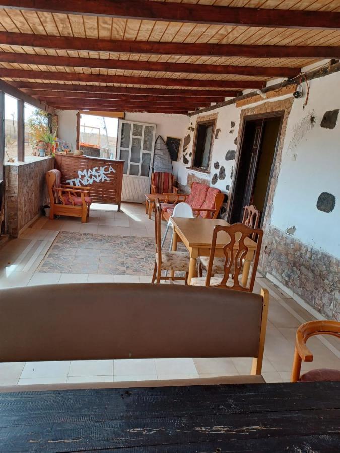 Отель Magica Tindaya Surf House Экстерьер фото